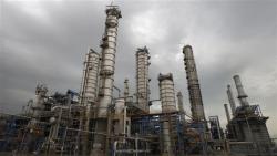 Иран запустит 3 новых нефтехимических заводов до конца года: Официальная