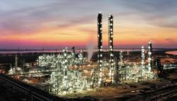Иран сделает инвестиции в новые нефтехимические хабы.